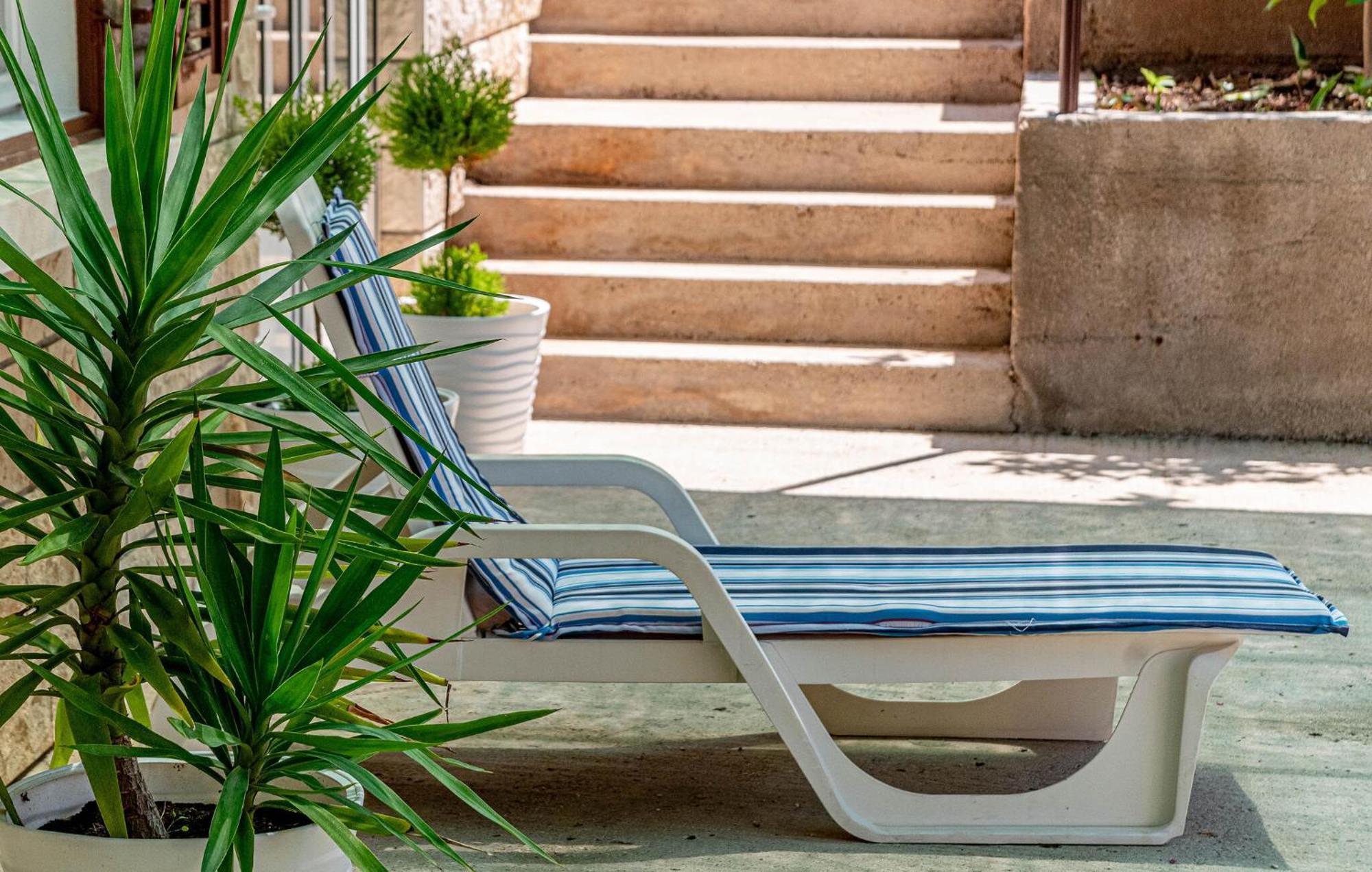 Beautiful Home In Prigradica With Jacuzzi Exterior photo