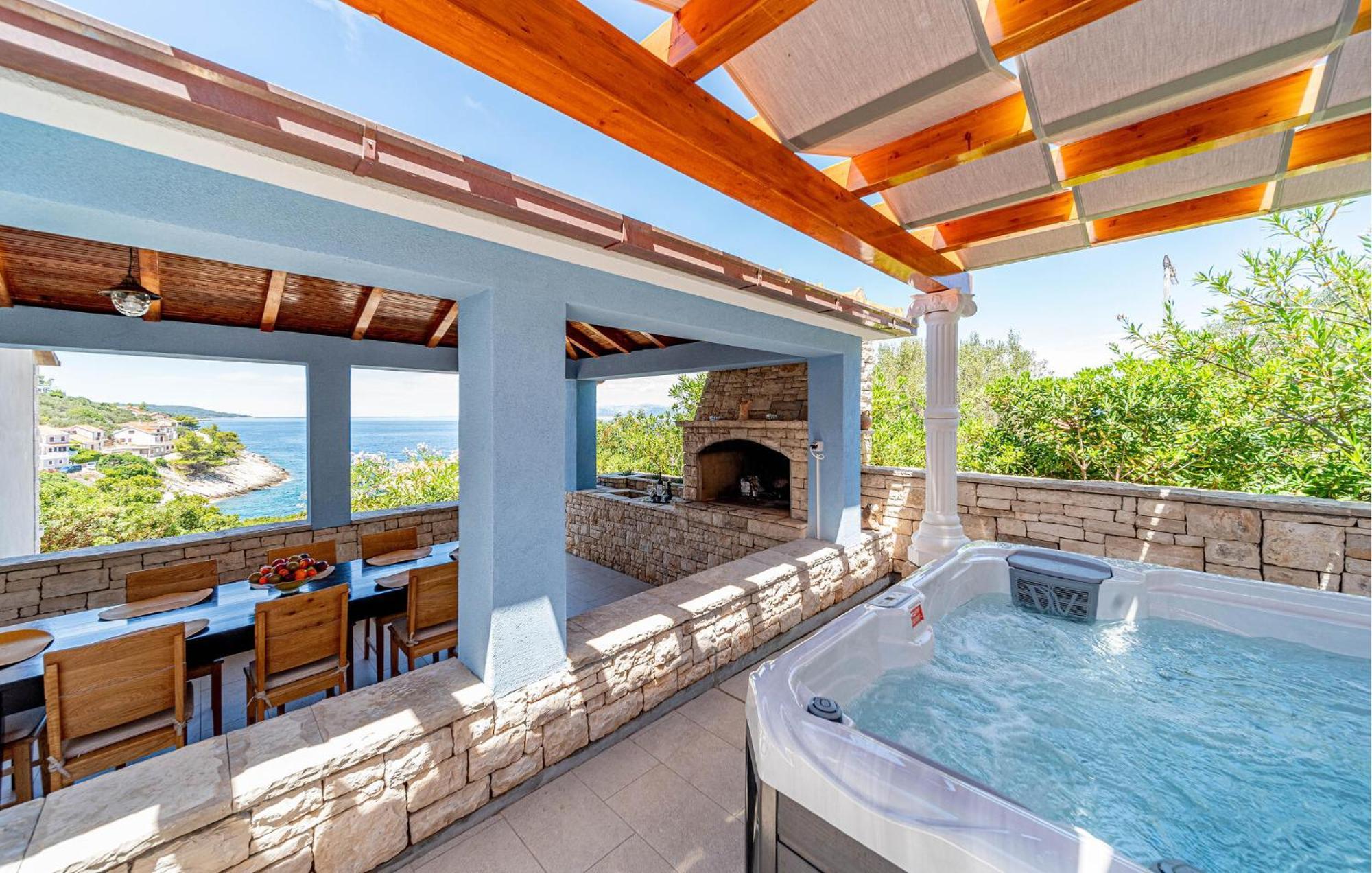 Beautiful Home In Prigradica With Jacuzzi Exterior photo