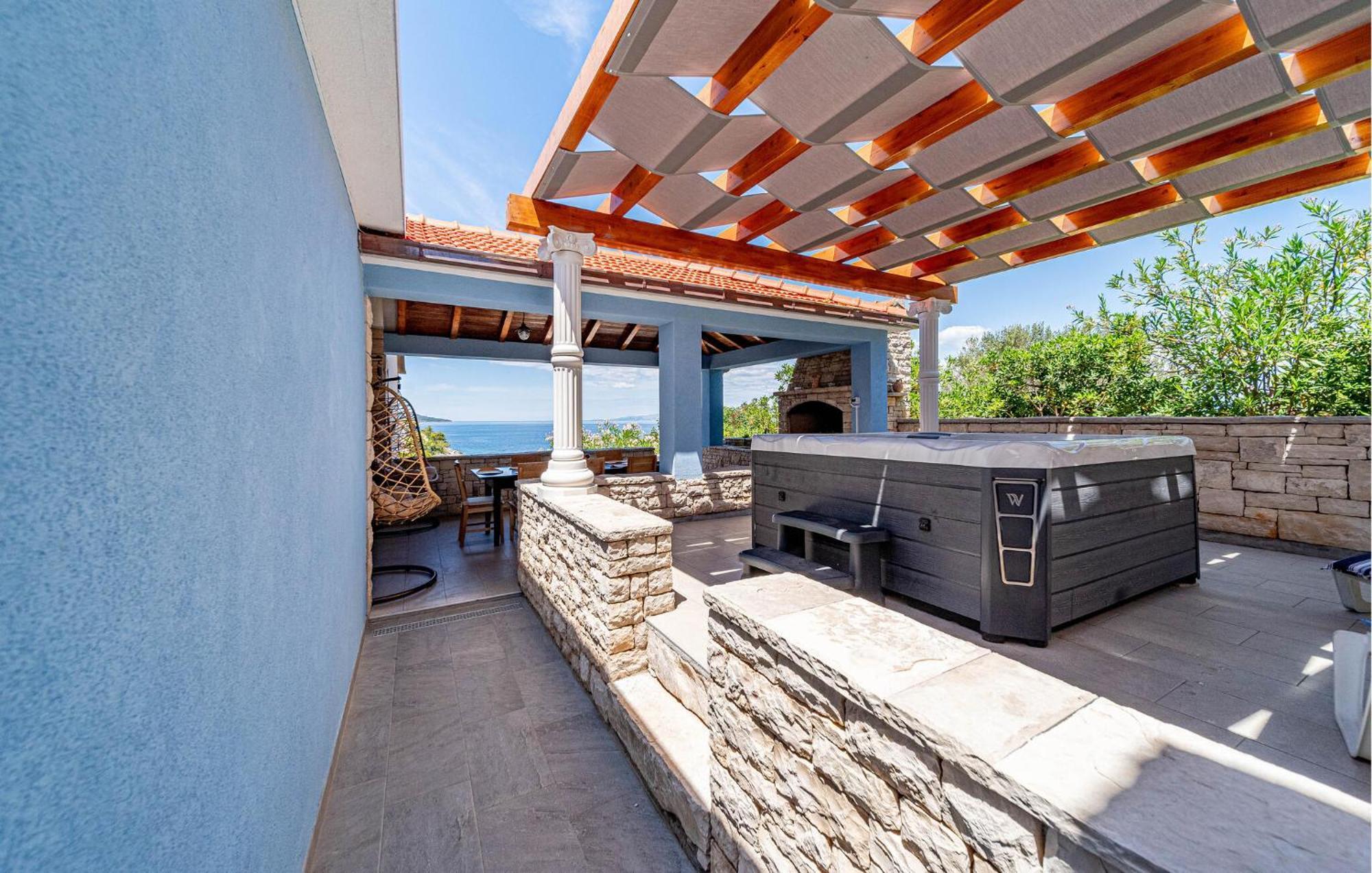 Beautiful Home In Prigradica With Jacuzzi Exterior photo