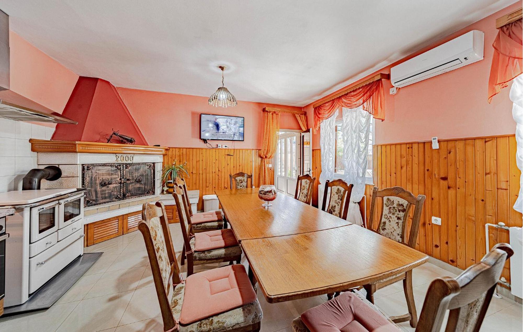 Beautiful Home In Prigradica With Jacuzzi Exterior photo